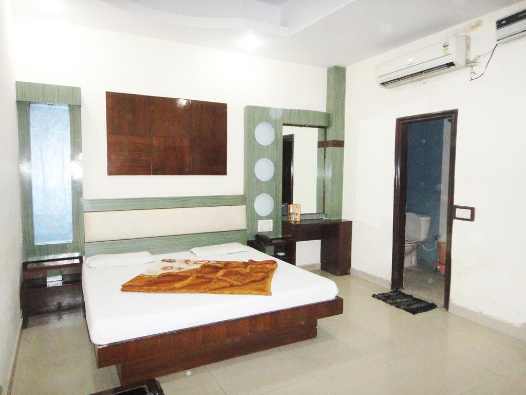 Sai Dham International Hotel 2*