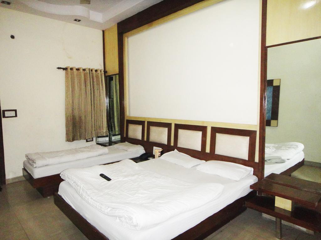 Hotel Sai Dham International New Delhi